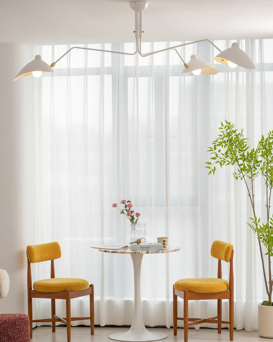 Lampa sufitowa z wieloma ramionami A