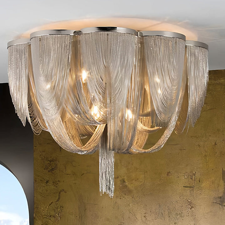 Lampa sufitowa z łańcuszkami
