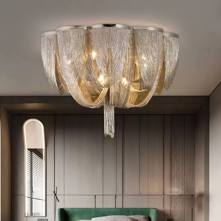 Lampa sufitowa z łańcuszkami