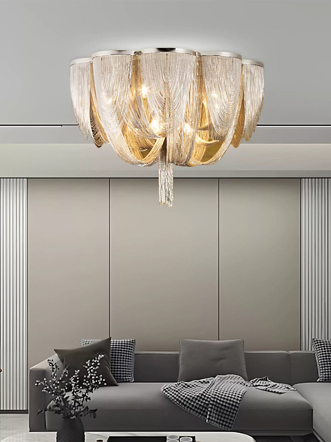 Lampa sufitowa z łańcuszkami