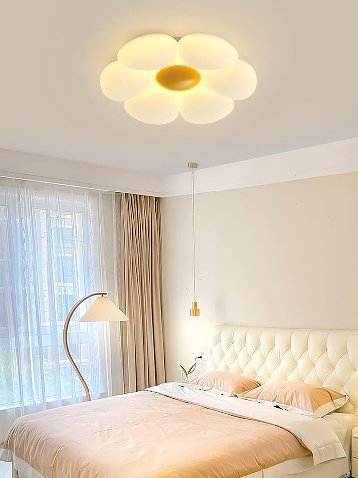 Lampa sufitowa w kształcie kwiatu z sześcioma płatkami do pokoju dziecięcego