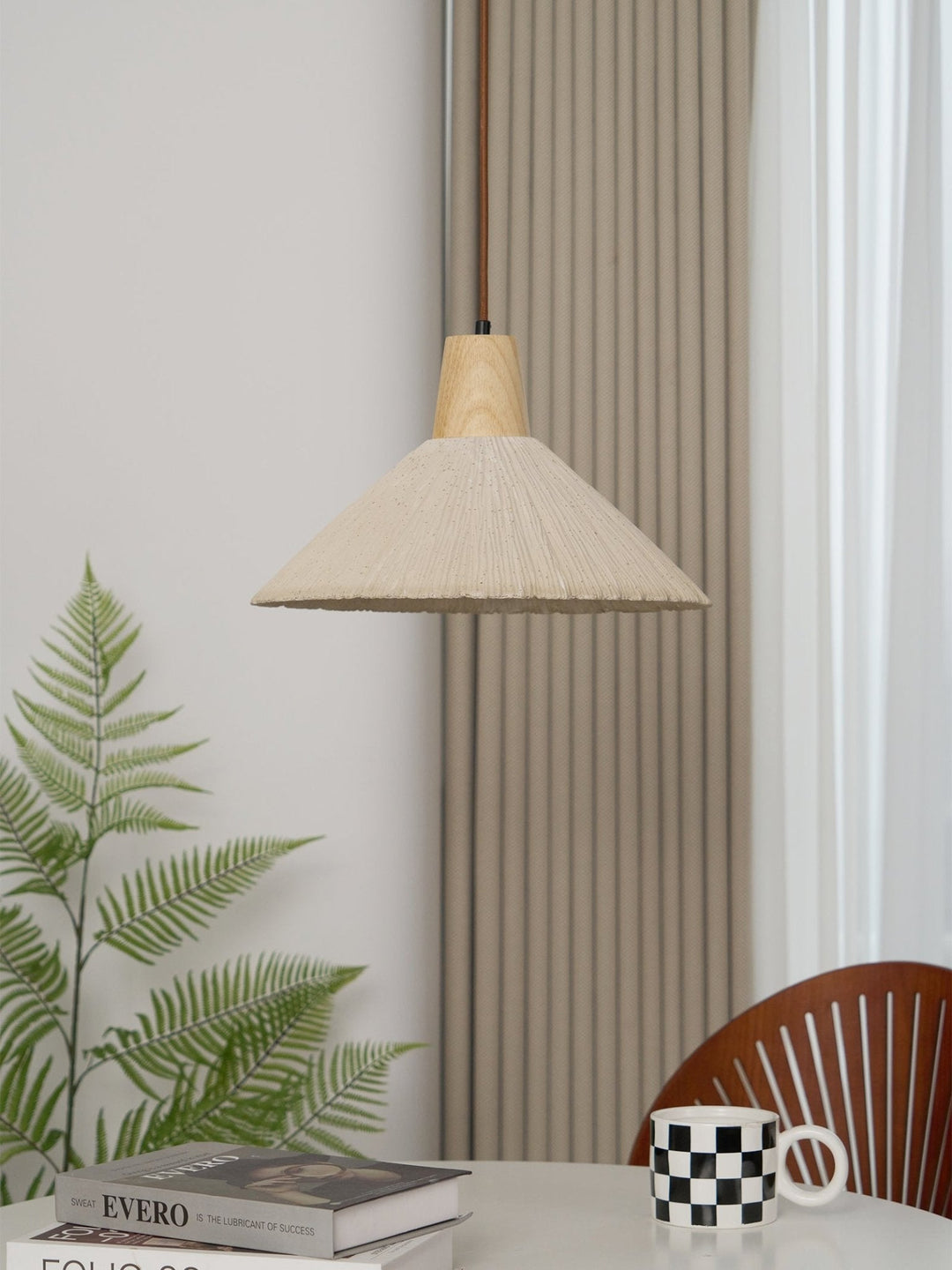 Lampa Wisząca Z Betonu Z Faldami