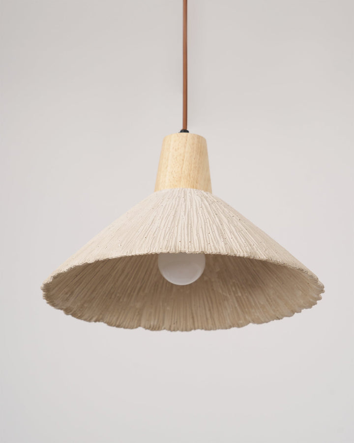 Lampa Wisząca Z Betonu Z Faldami
