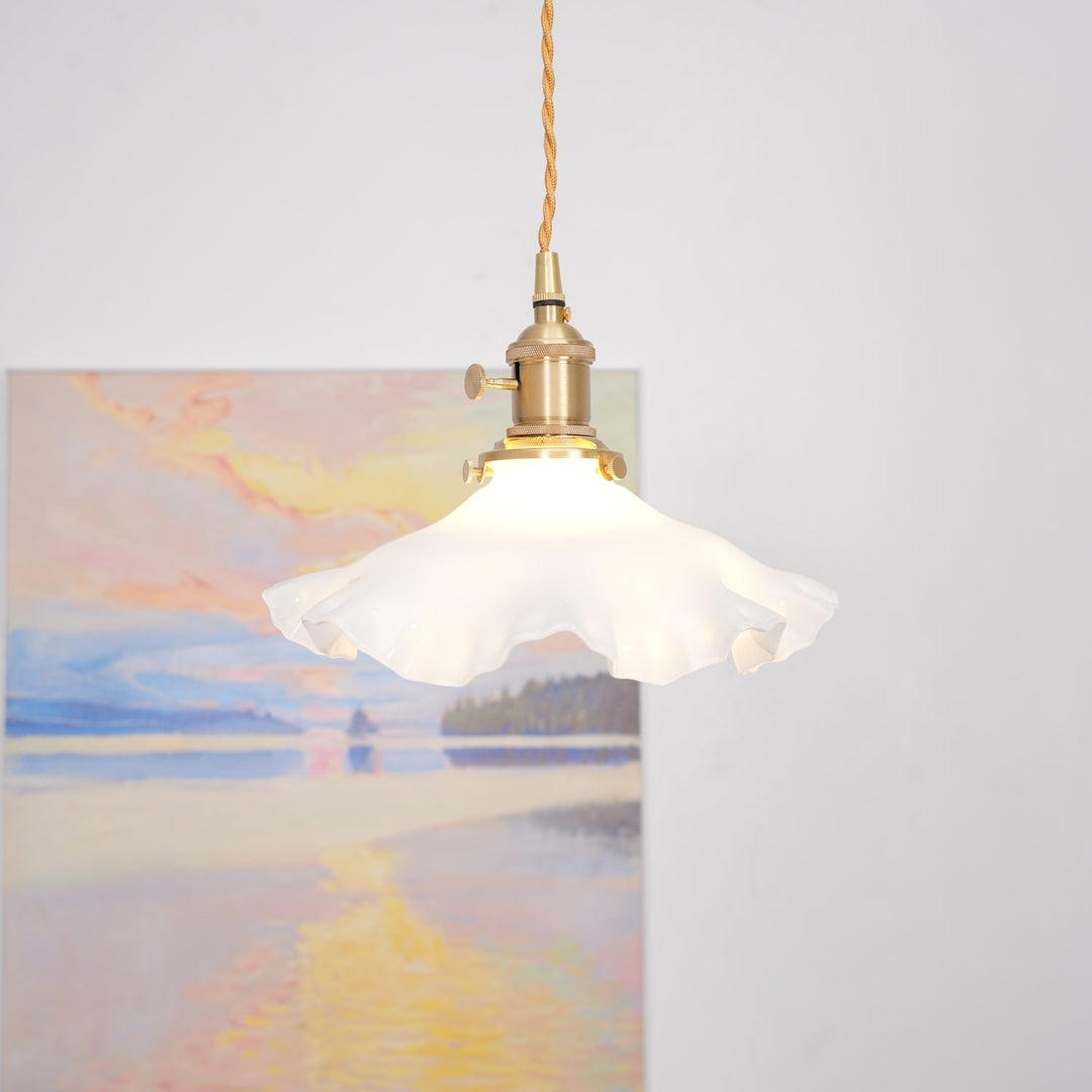 Mała Lampa Wisząca z Kwiatowym Wzorem