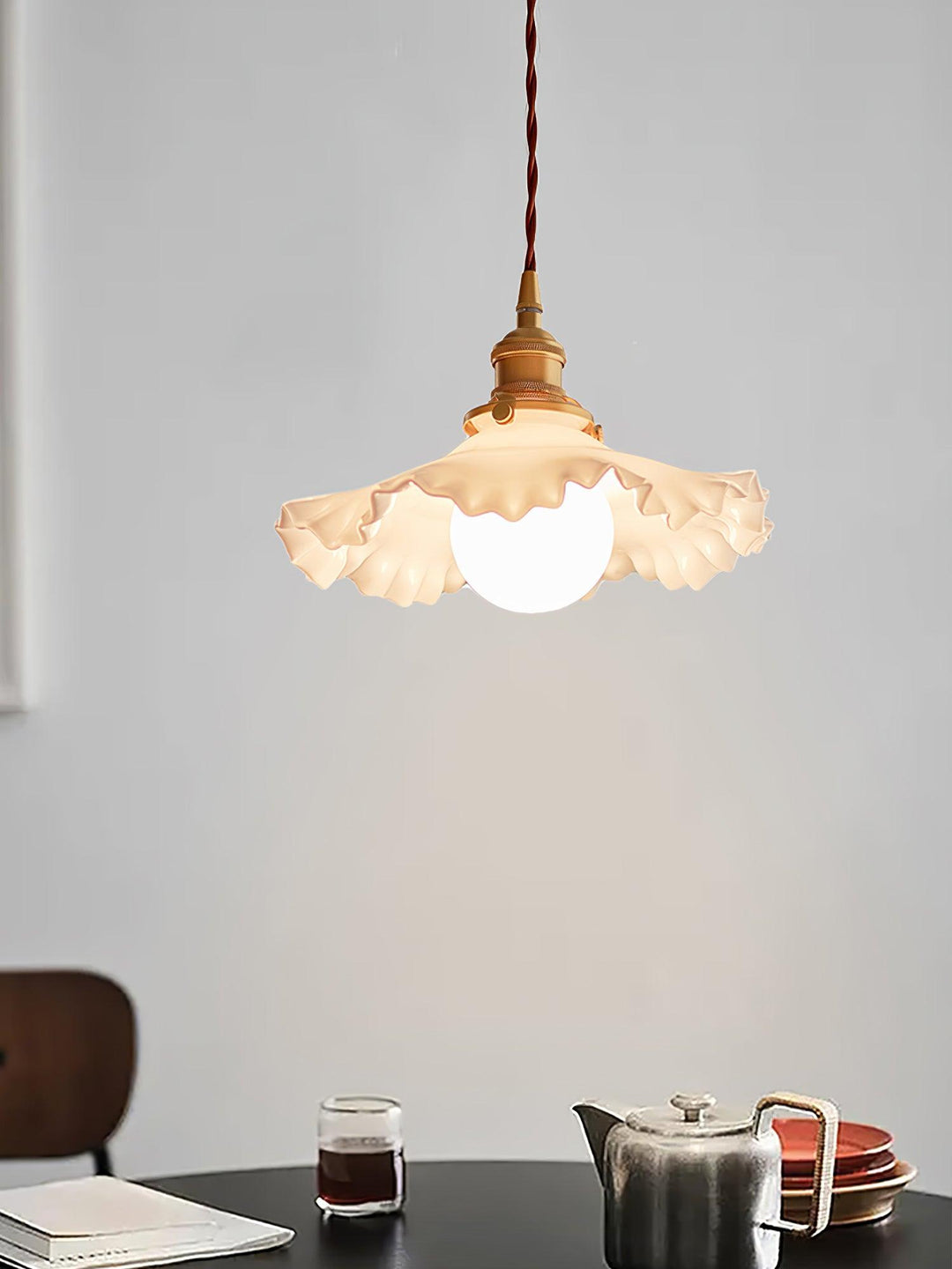 Mała Lampa Wisząca z Kwiatowym Wzorem