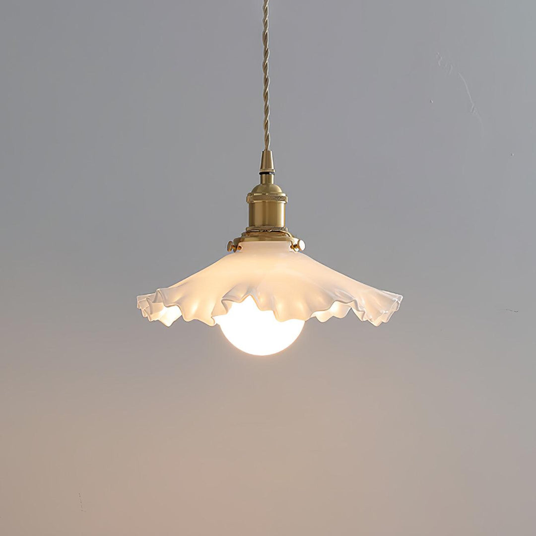 Mała Lampa Wisząca z Kwiatowym Wzorem