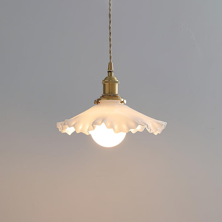 Mała Lampa Wisząca z Kwiatowym Wzorem