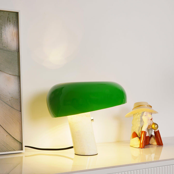 Lampa stołowa Nucleus z marmuru