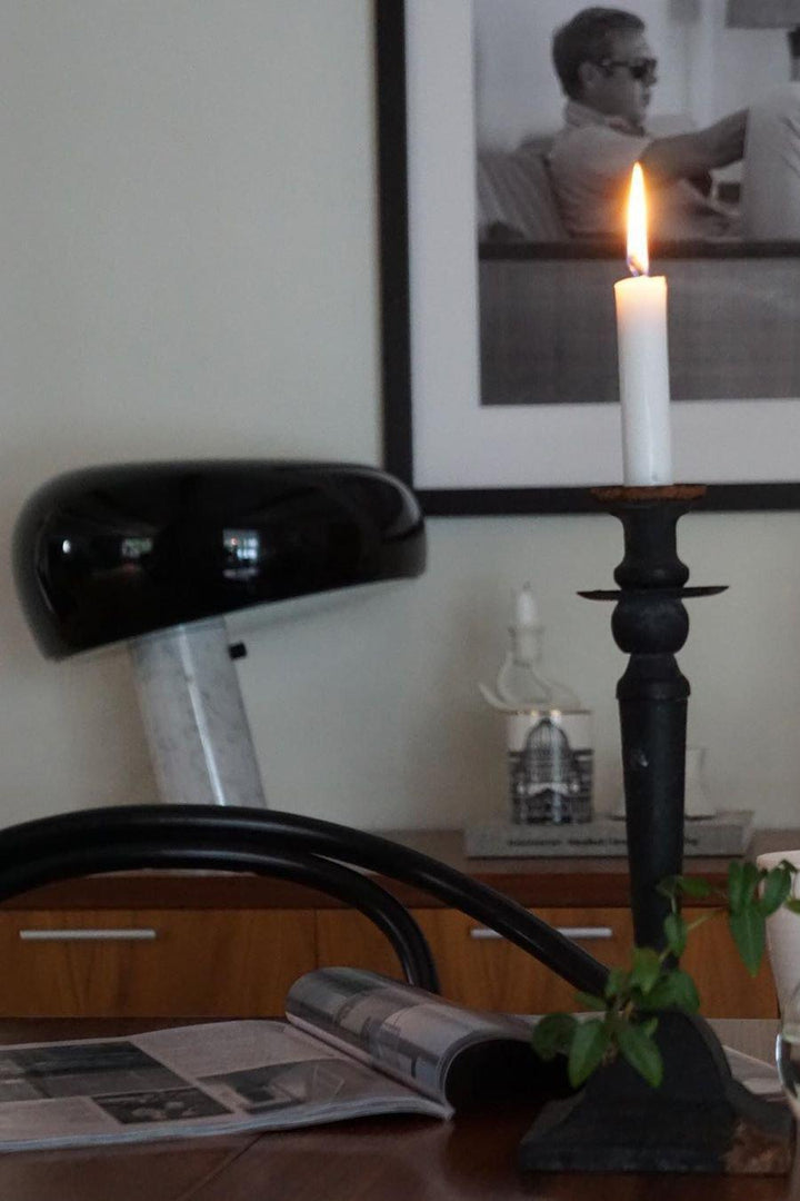 Lampa stołowa Nucleus z marmuru