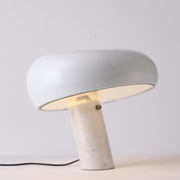 Lampa stołowa Nucleus z marmuru