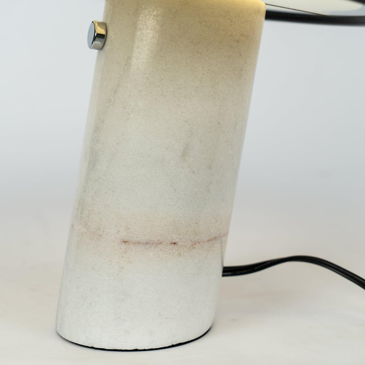 Lampa stołowa Nucleus z marmuru