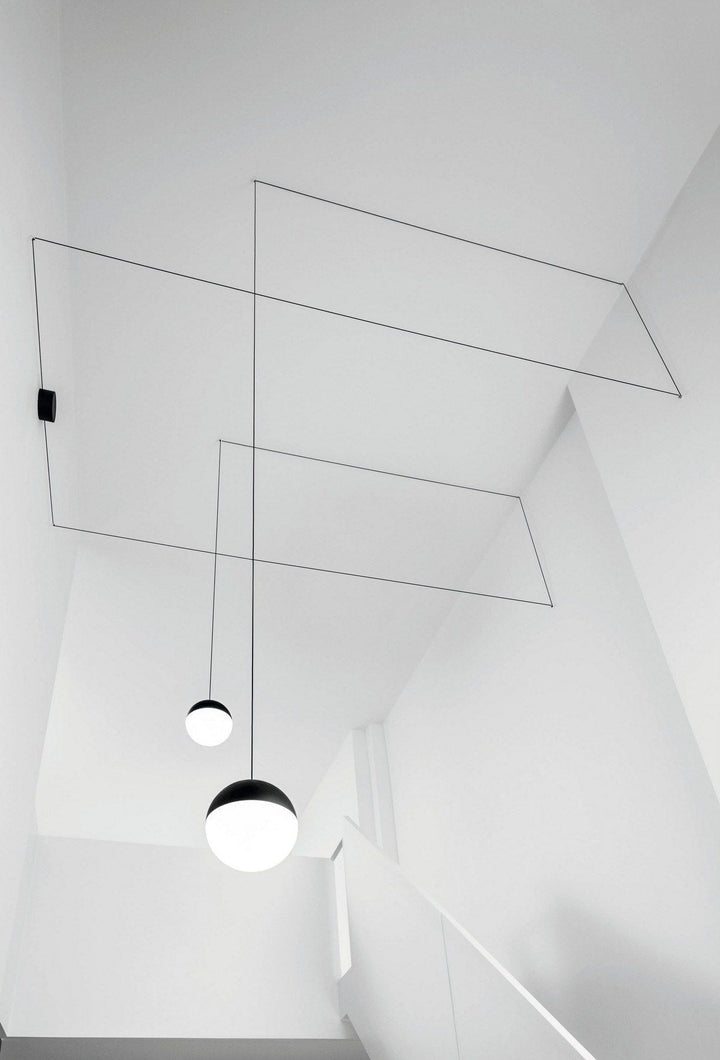 Lampy String z przewodem zawieszanym na hakach