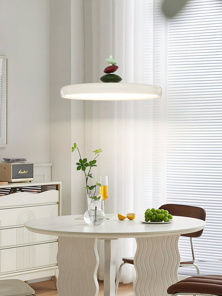 Lampa Wisząca z Kamiennym Ramieniem