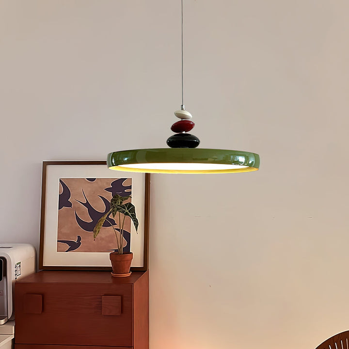 Lampa Wisząca z Kamiennym Ramieniem