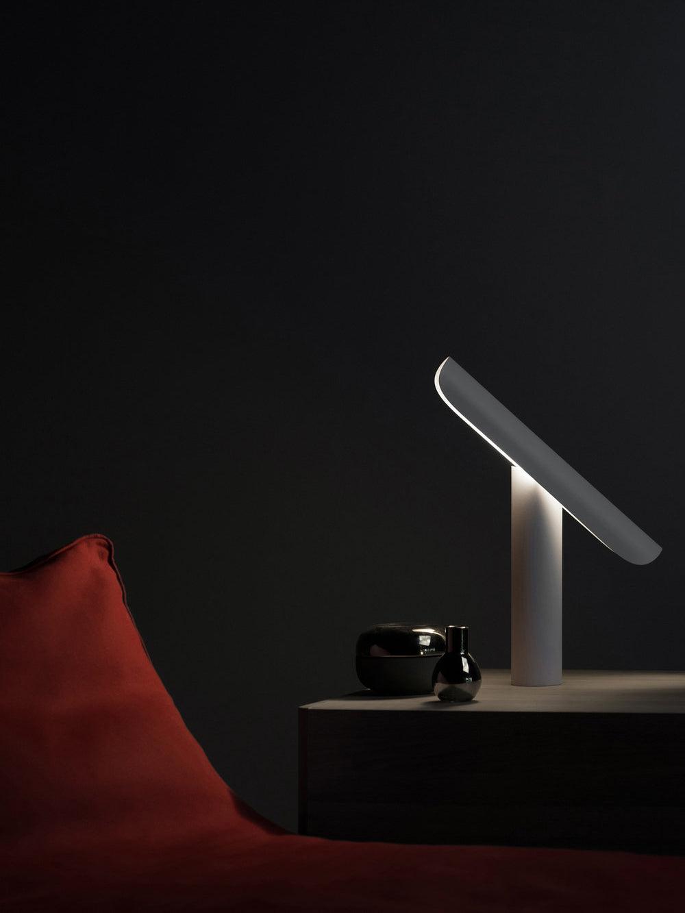 Lampa T