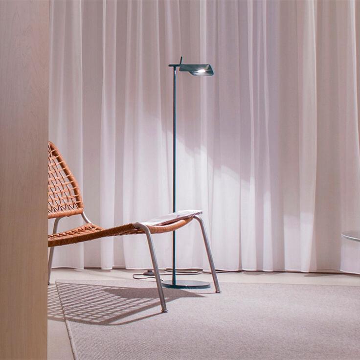 Lampa podłogowa Pivot Ease