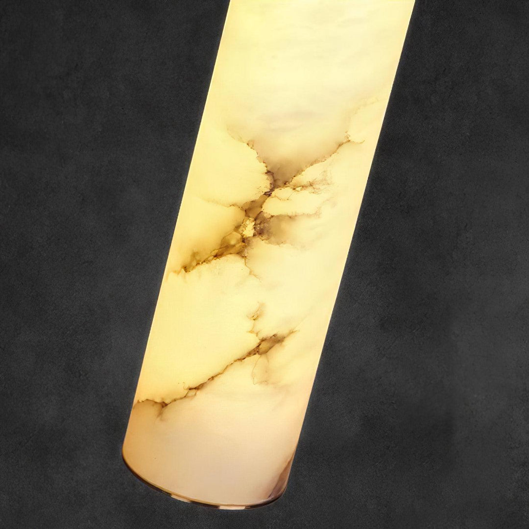 Lampa wisząca Tala z alabastru i mosiądzu