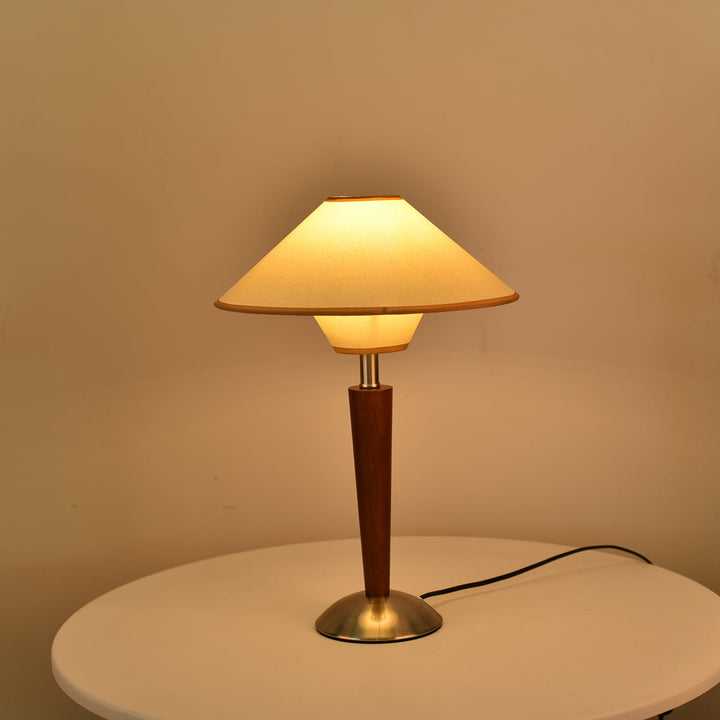 Lampa stołowa Talonwood
