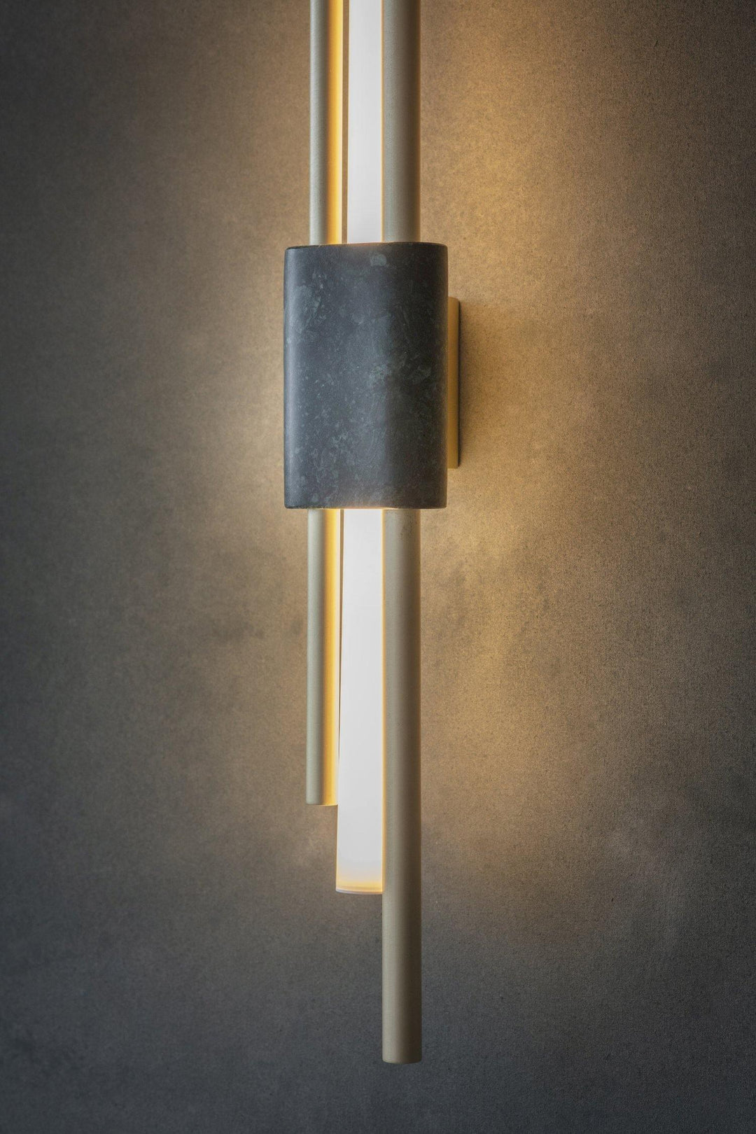 Lampa ścienna Tanto z wtyczką