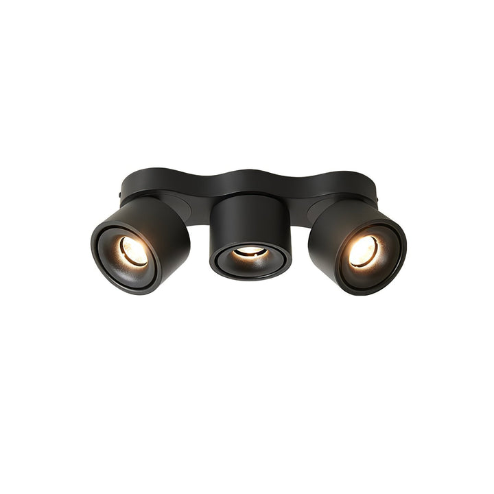 Lampa sufitowa z trzema ruchomymi głowicami