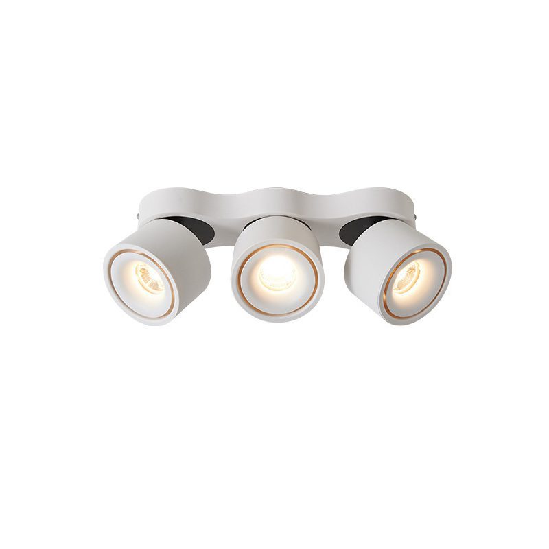 Lampa sufitowa z trzema ruchomymi głowicami