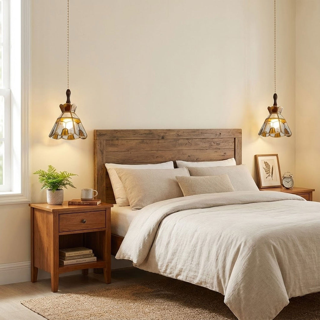 Lampa wisząca Tiffany ze witrażem