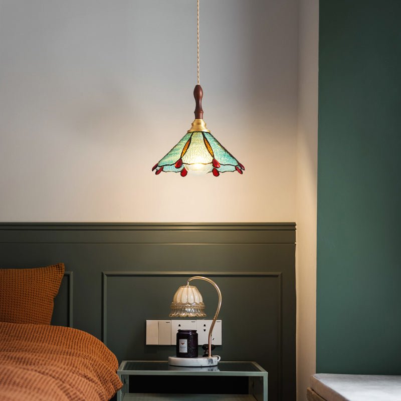 Lampa wisząca Tiffany z kwiatowym wzorem