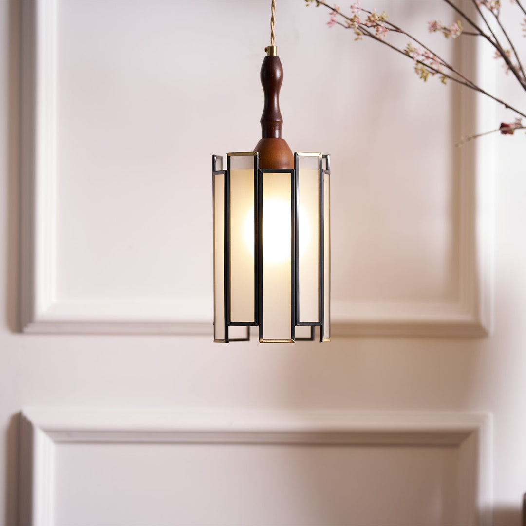 Lampa wisząca Tiffany ze witrażem