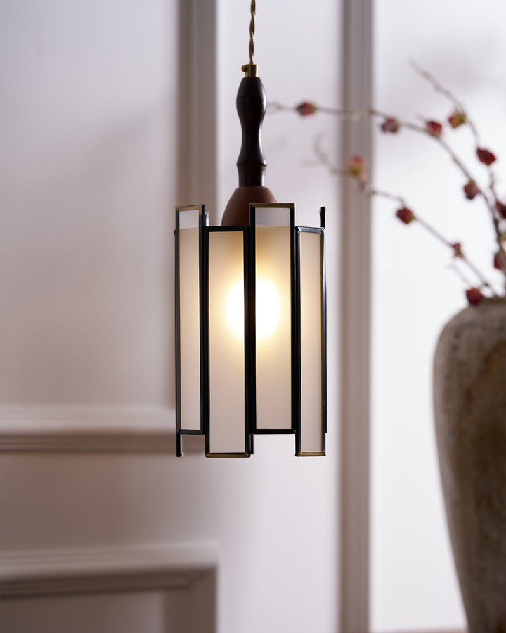Lampa wisząca Tiffany ze witrażem