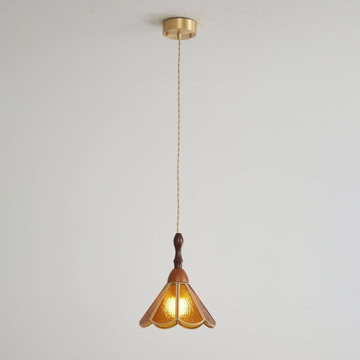 Lampa wisząca Tiffany ze witrażem