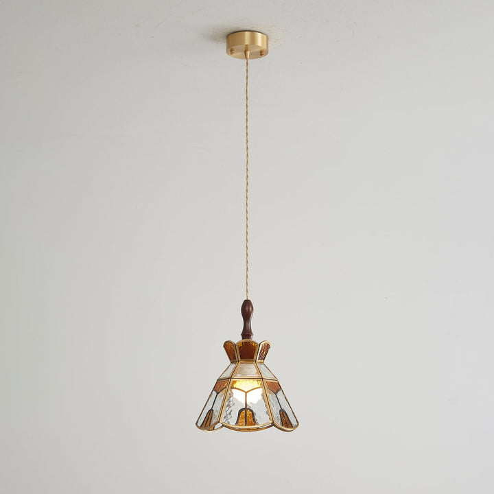 Lampa wisząca Tiffany ze witrażem