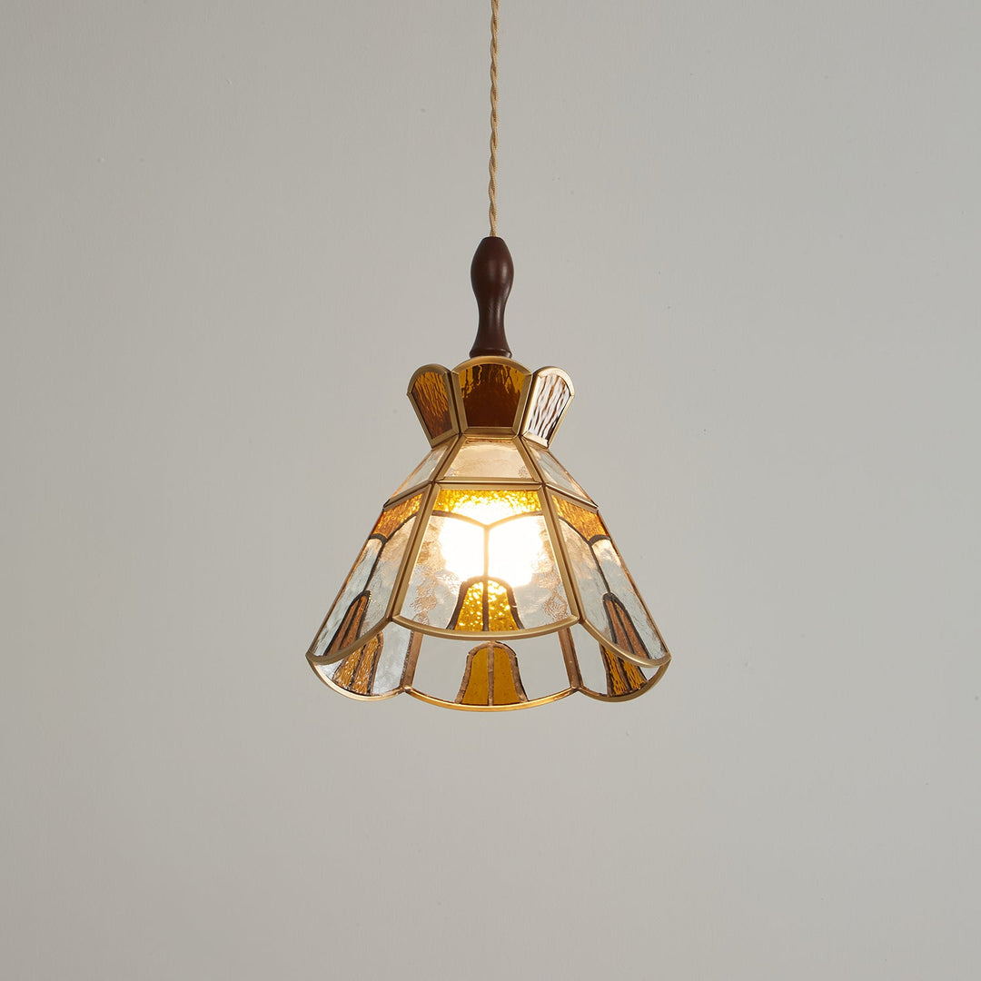 Lampa wisząca Tiffany ze witrażem
