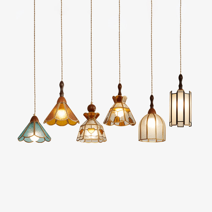 Lampa wisząca Tiffany ze witrażem