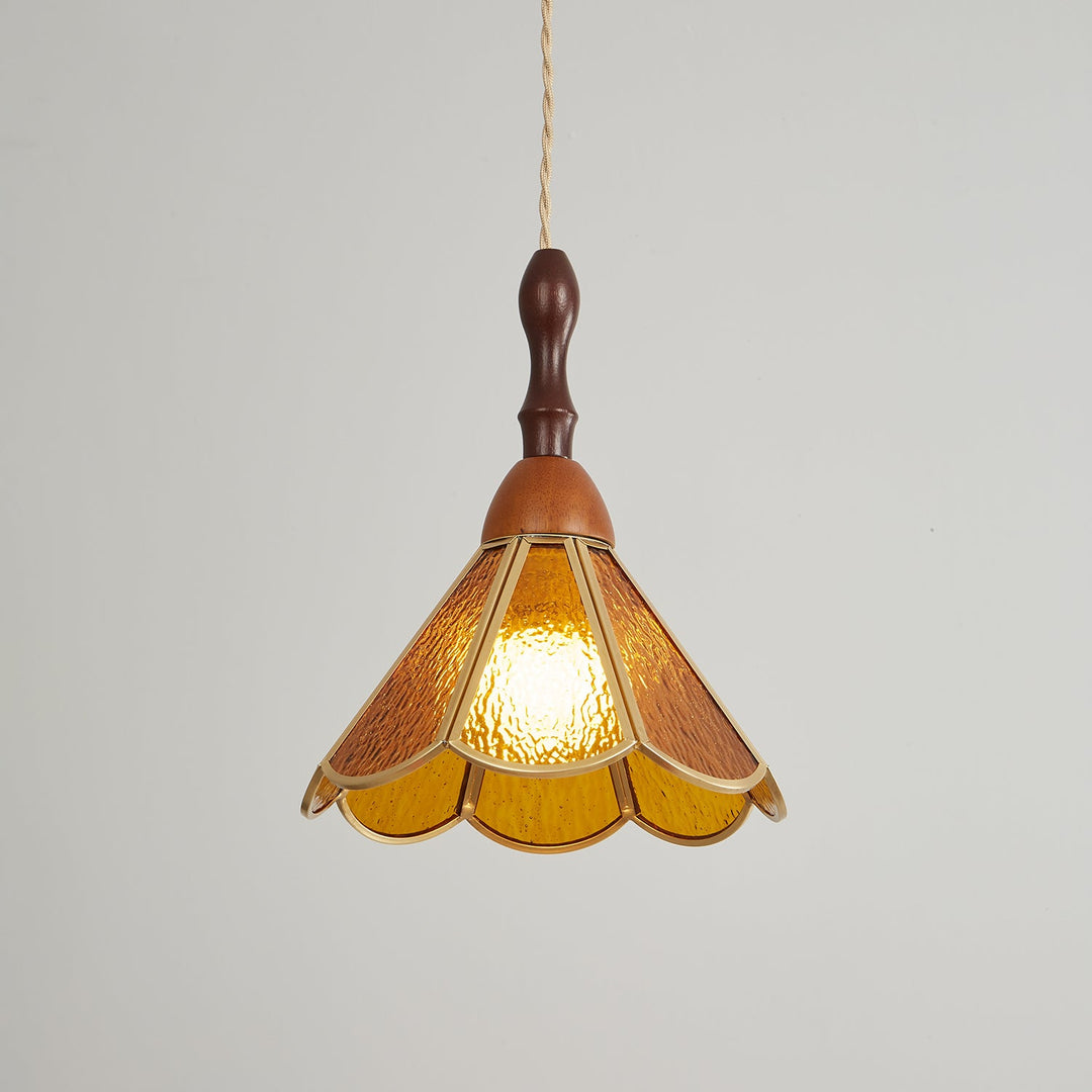 Lampa wisząca Tiffany ze witrażem