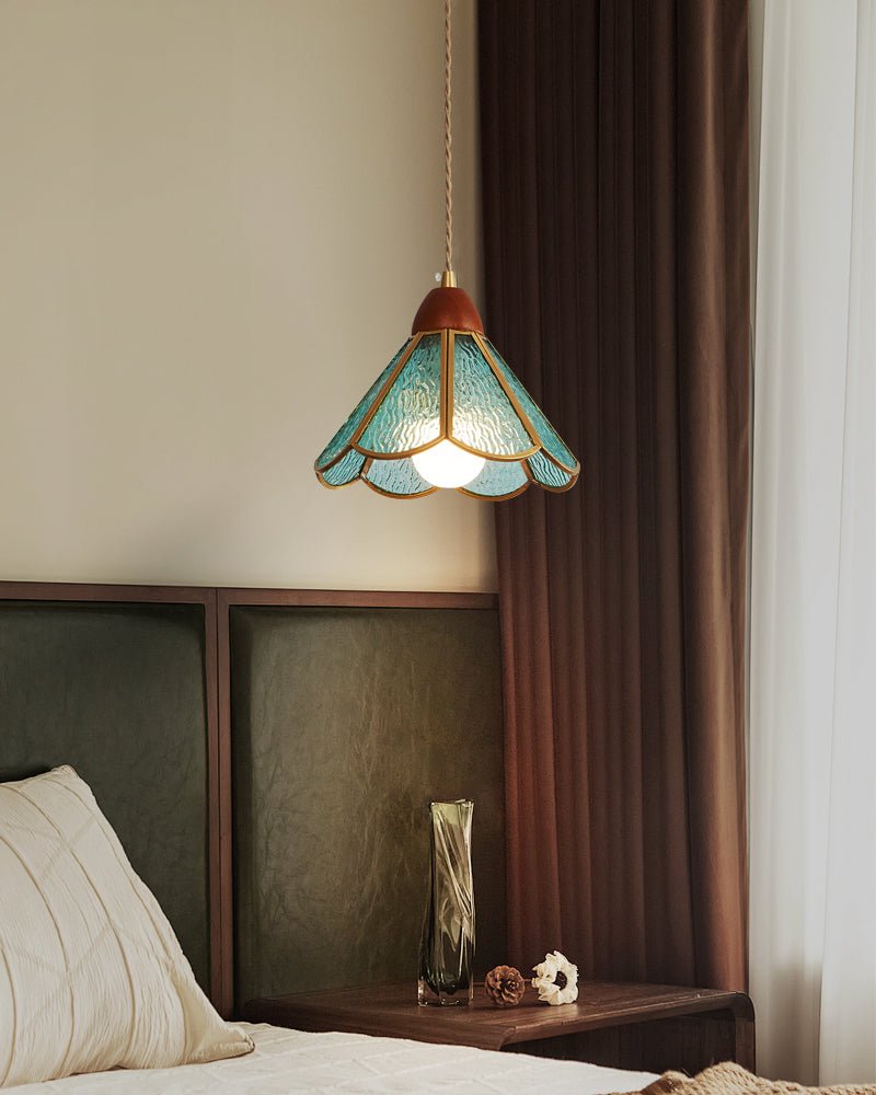 Lampa wisząca Tiffany ze witrażem
