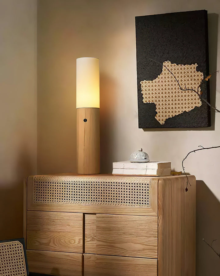 Lampa Podłogowa Kolumnowa z Drewna