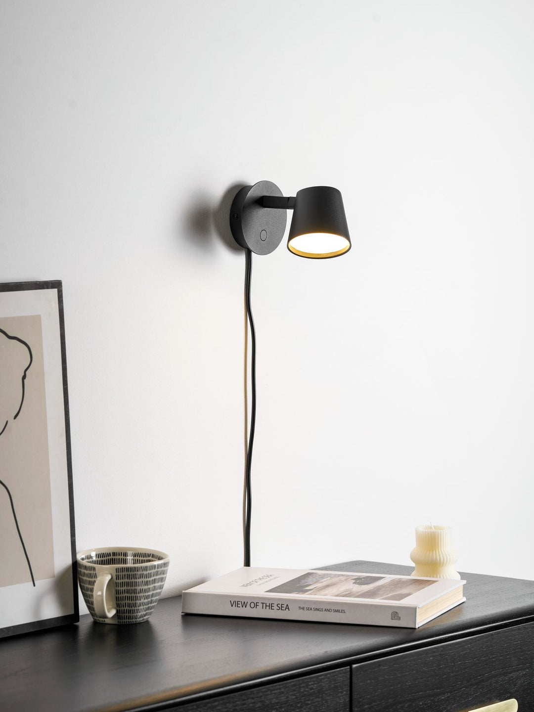 Lampa ścienna Tip z wtyczką