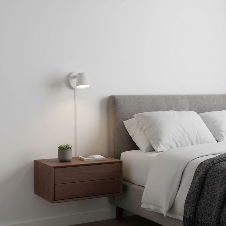 Lampa ścienna Tip z wtyczką