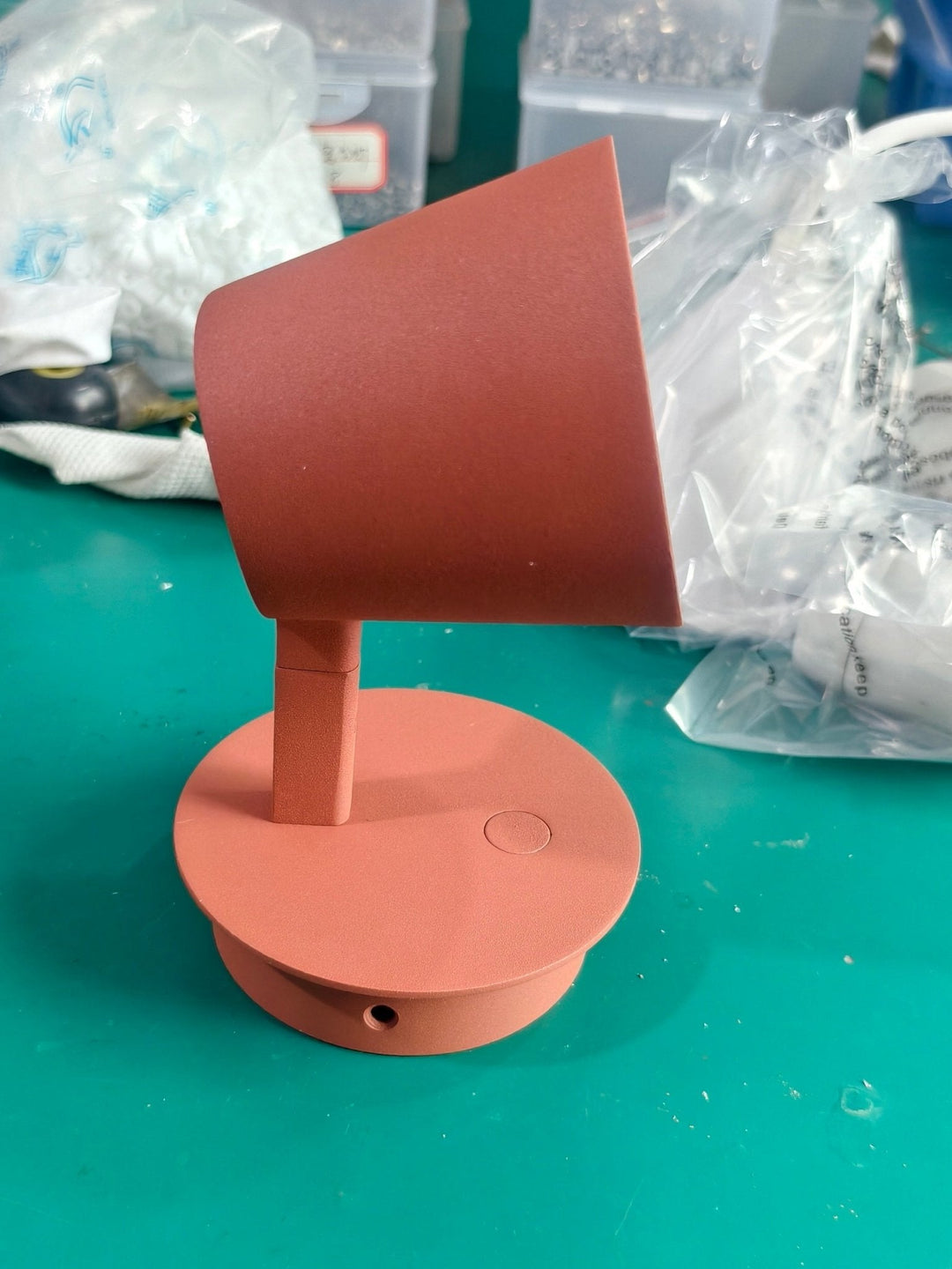Lampa ścienna Tip z wtyczką