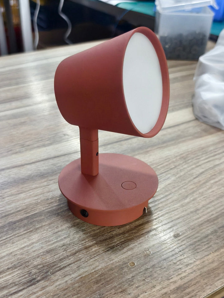 Lampa ścienna Tip z wtyczką