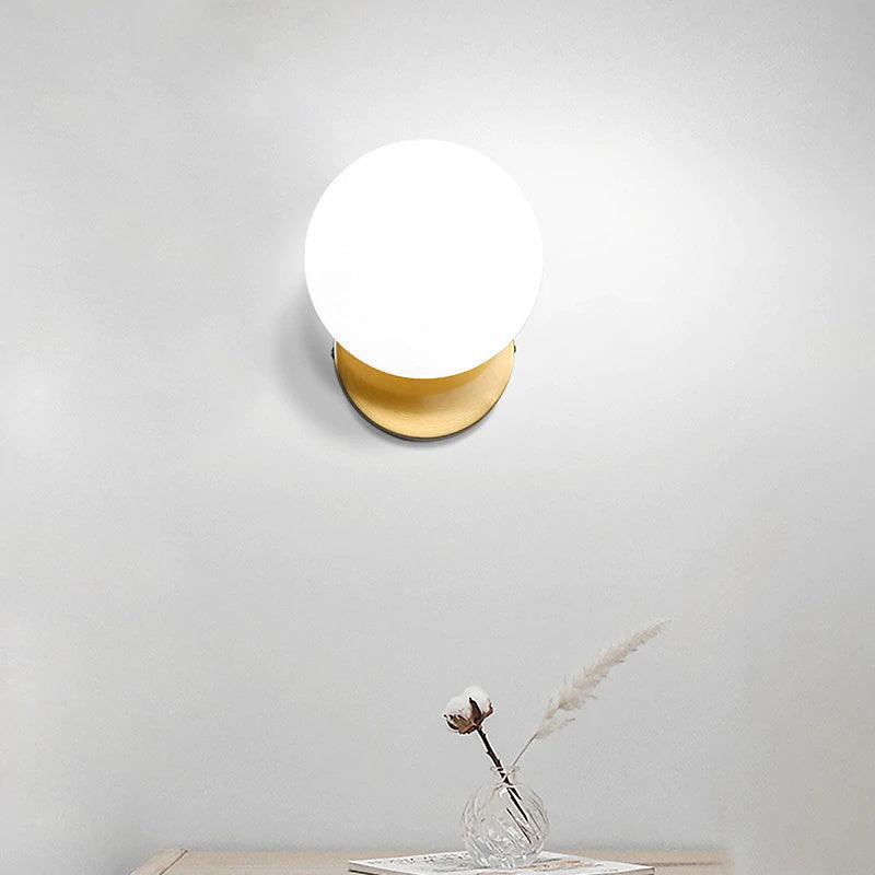 Lampa Ścienna Tip of The Tongue