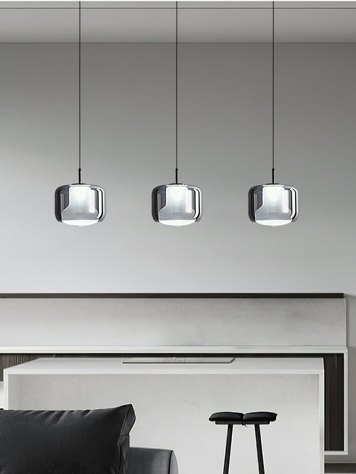 Szklana lampa wisząca Titan