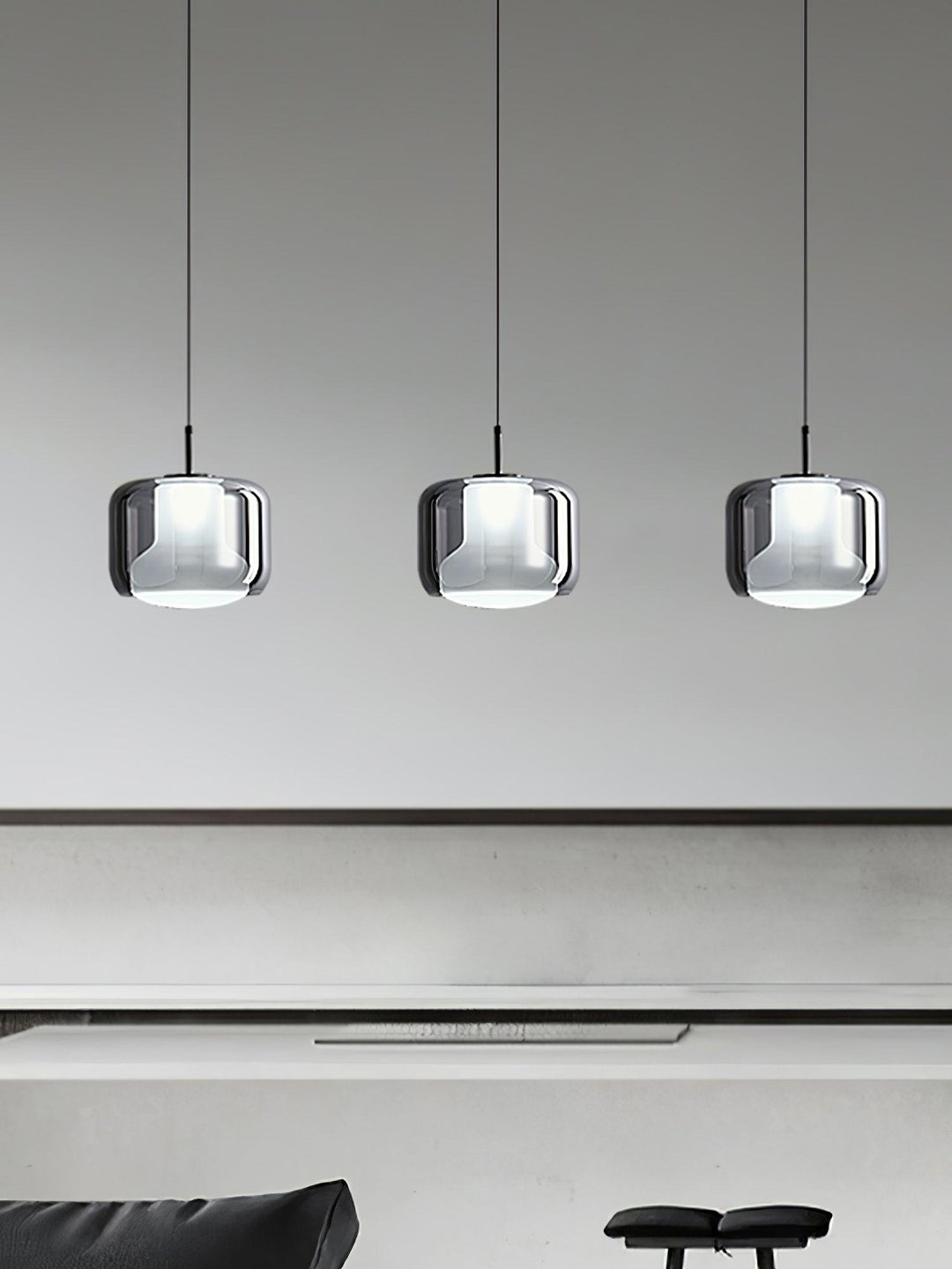 Szklana lampa wisząca Titan