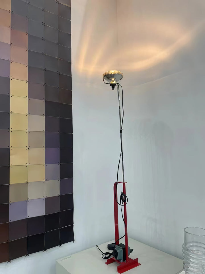 Lampa podłogowa Toio