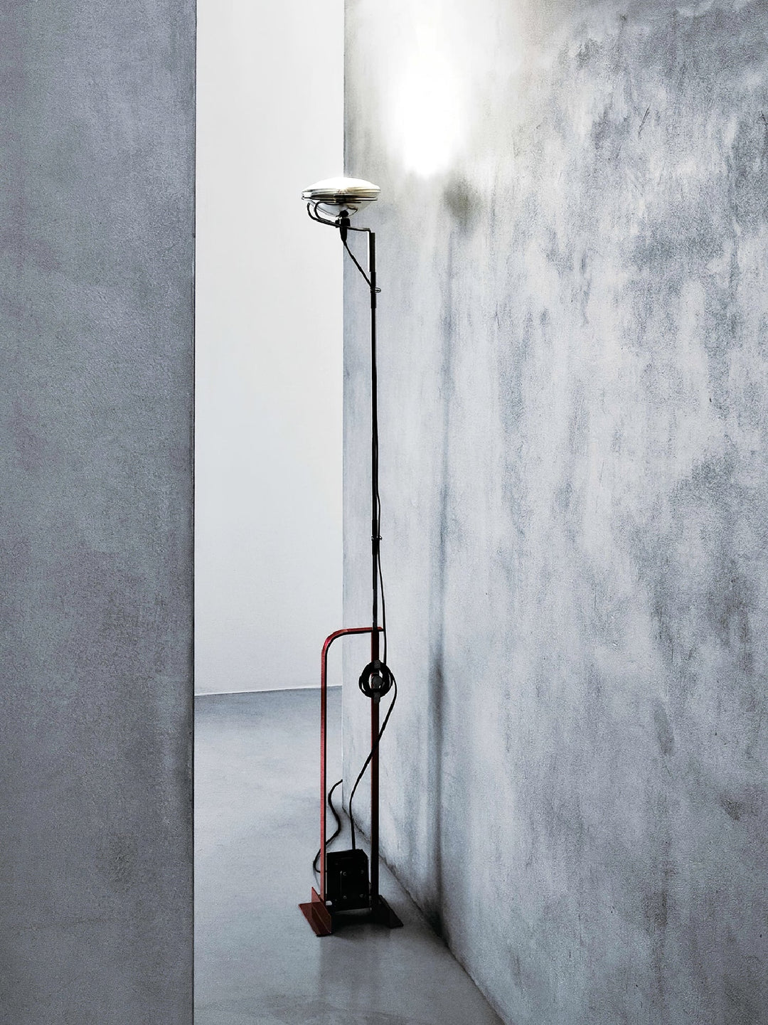Lampa podłogowa Toio