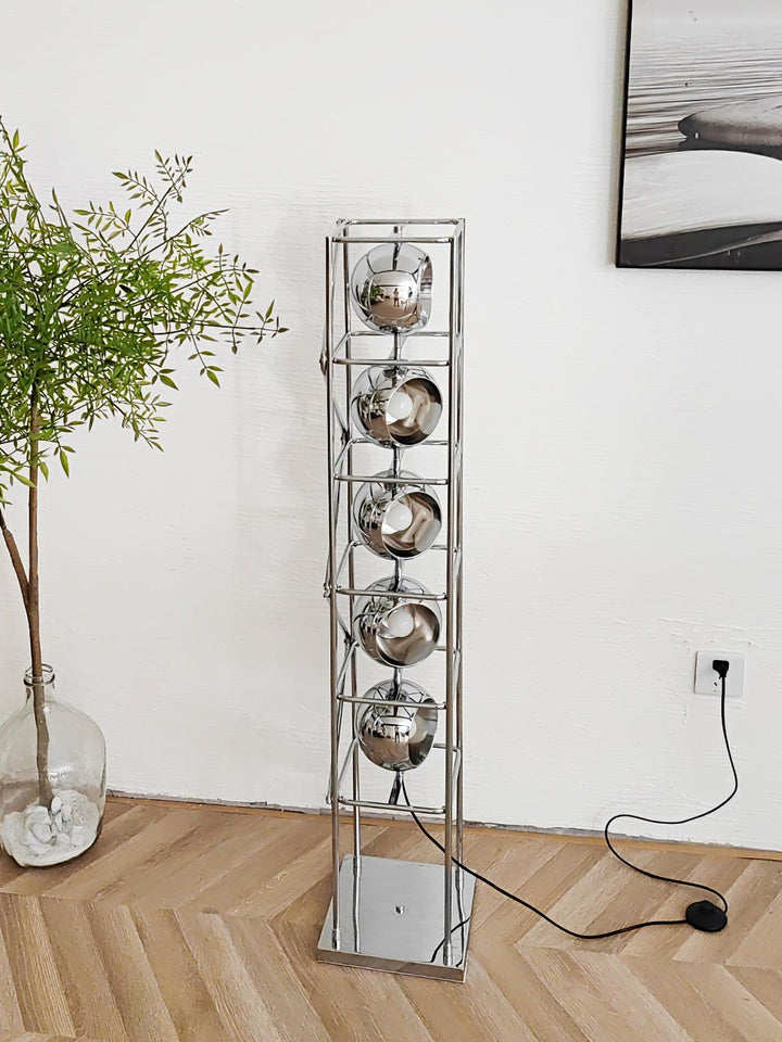 Lampa Podłogowa Wieża Kul