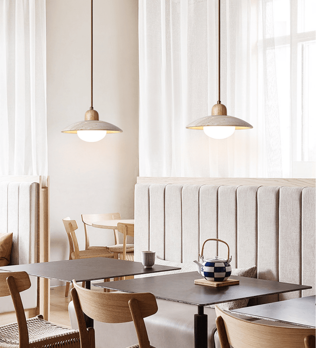 Lampa wisząca z travertynu w kształcie kopuły