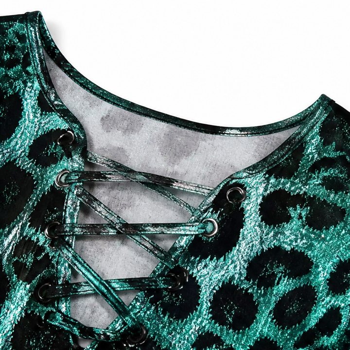 Wearlyn – Luźna bluzka w panterkę z dekoltem w serek i sznurkiem