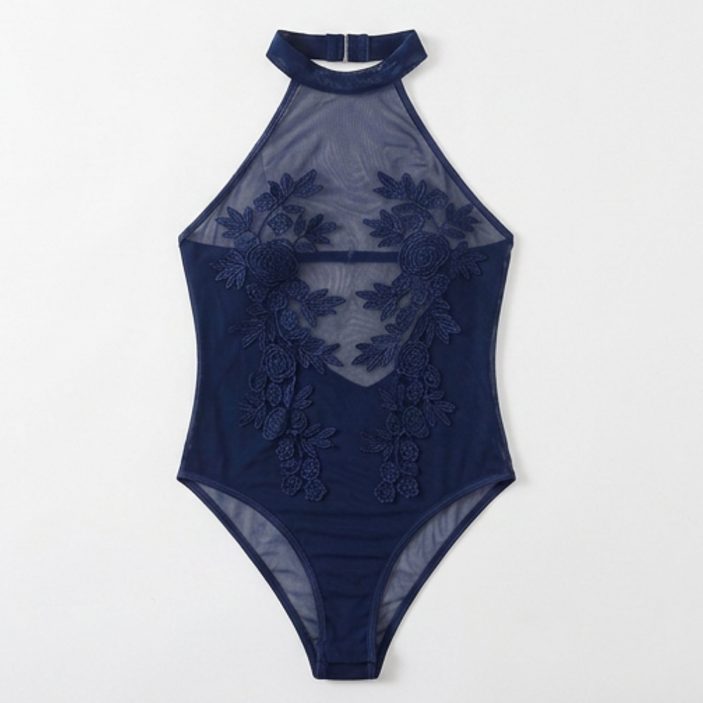 Floressa – Przezroczysty body z haftem kwiatowym na halter