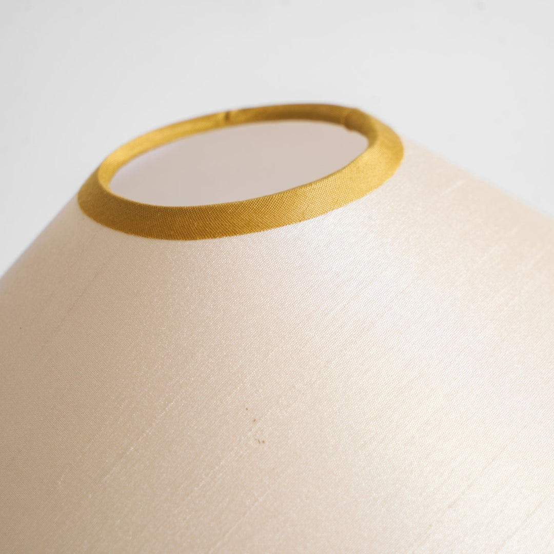 Lampa stołowa Talonwood